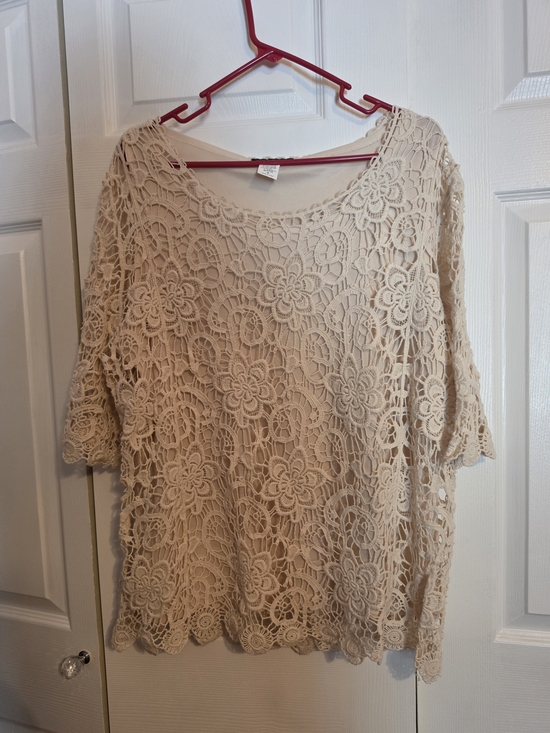 Jennie & Marlis Tops - Lace Crochet Floral Scoop-Neck Blouse in Cream